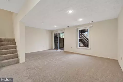 9048 Saffron Ln, Silver Spring, MD 20901 photo 35