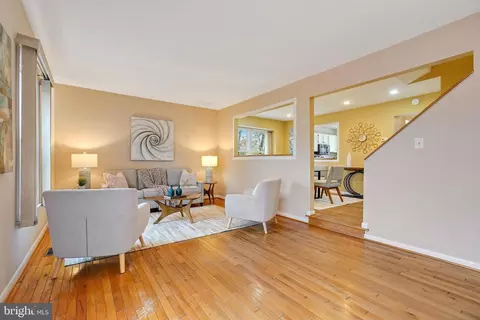 9048 Saffron Ln, Silver Spring, MD 20901 photo 19