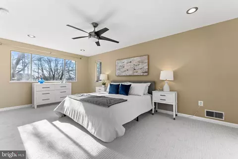 105 Stonegate Dr, Silver Spring, MD 20905 photo 21