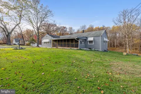 19315 Jerusalem Rd, Poolesville, MD 20837 photo 2