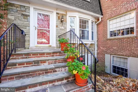 4813 Sangamore Rd #7, Bethesda, MD 20816