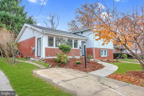 7515 Alfred Dr, Silver Spring, MD 20910 photo 2