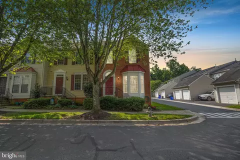 13932 Lullaby Rd, Germantown, MD 20874