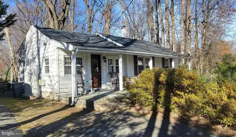 302 Mannakee St, Rockville, MD 20850
