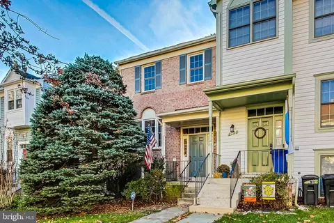 8706 Delcris Dr, Montgomery Village, MD 20886
