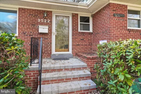 9522 Crosby Rd, Silver Spring, MD 20910 photo 3