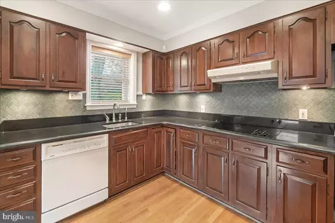9522 Crosby Rd, Silver Spring, MD 20910 photo 12