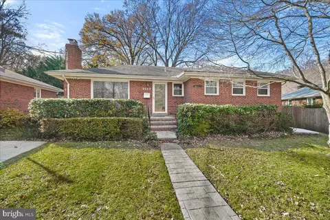 9522 Crosby Rd, Silver Spring, MD 20910 photo 2