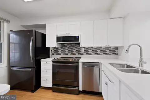 1309 Elm Grove Cir, Silver Spring, MD 20905 photo 3