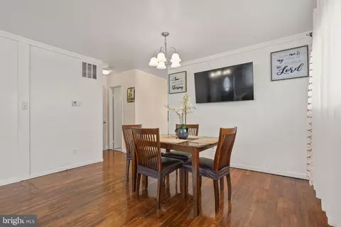 11906 Dalewood Dr, Silver Spring, MD 20902 photo 8