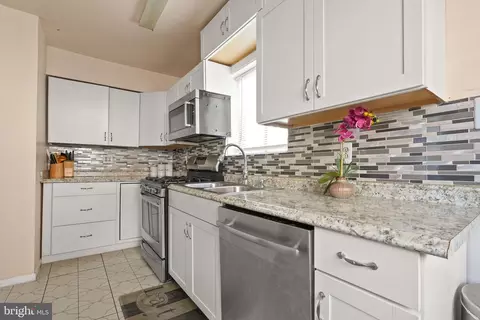 11906 Dalewood Dr, Silver Spring, MD 20902 photo 9