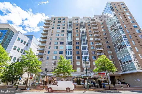 930 Wayne Ave #1002, Silver Spring, MD 20910 photo 3