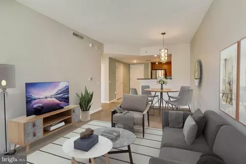 930 Wayne Ave #1002, Silver Spring, MD 20910 photo 9