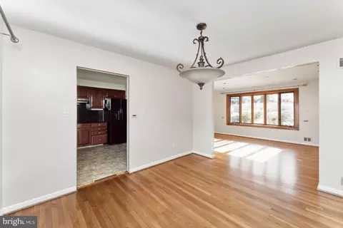 1300 Xaveria Dr, Silver Spring, MD 20903 photo 8