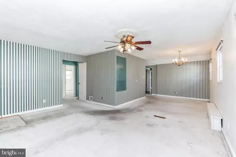 12812 Holdridge Rd, Silver Spring, MD 20906 photo 2