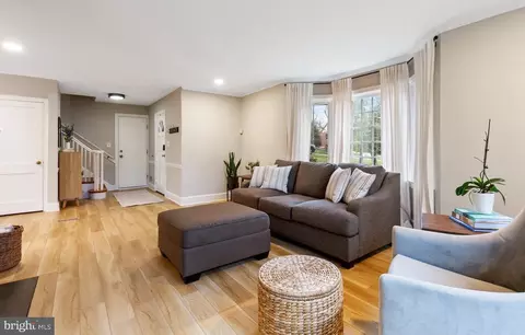 1700 Overlook Dr, Silver Spring, MD 20903 photo 2