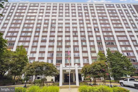 11801 Rockville Pike #1708, Rockville, MD 20852