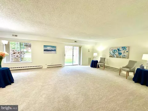 Living - 3511 Forest Edge Dr #17-1C, Silver Spring, MD 20906 photo 8 of 9