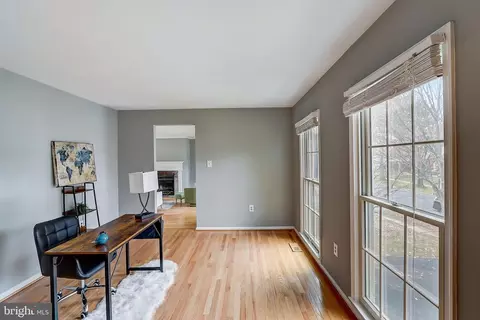 1728 Hutchinson Ln, Silver Spring, MD 20906 photo 9