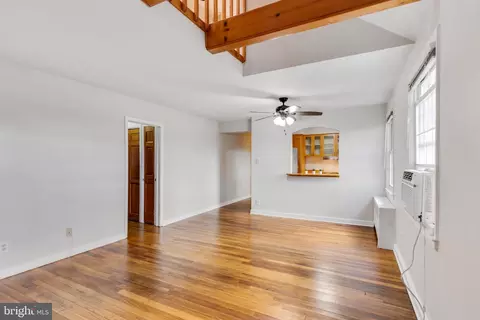 2225 Washington Ave #202, Silver Spring, MD 20910 photo 3