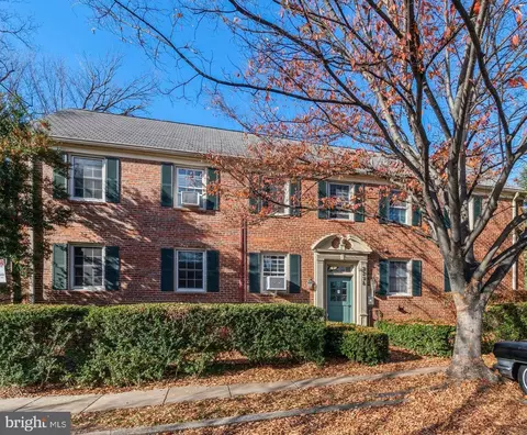 2225 Washington Ave #202, Silver Spring, MD 20910