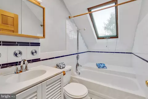 2225 Washington Ave #202, Silver Spring, MD 20910 photo 13