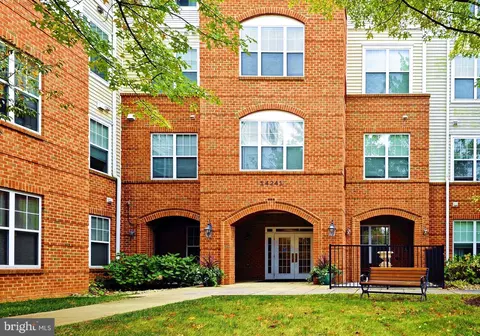 14241 Kings Crossing Blvd #204, Boyds, MD 20841