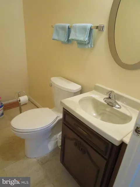 1704 Colesberg St, Silver Spring, MD 20905 photo 13