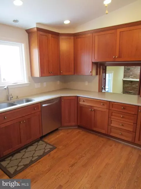 1704 Colesberg St, Silver Spring, MD 20905 photo 9