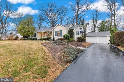 322 Northwest Dr, Silver Spring, MD 20901 photo 10