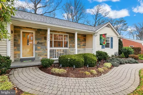 322 Northwest Dr, Silver Spring, MD 20901 photo 3