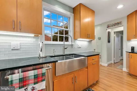 322 Northwest Dr, Silver Spring, MD 20901 photo 24