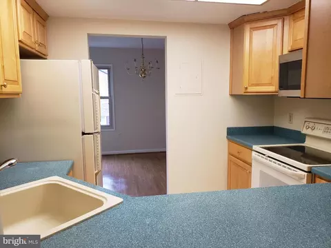 3600 Gleneagles Dr #7-2D, Silver Spring, MD 20906 photo 3