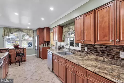 13015 Morningside Ln, Silver Spring, MD 20904 photo 6
