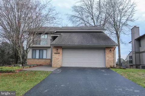 20529 Aspenwood Ln, Montgomery Village, MD 20886