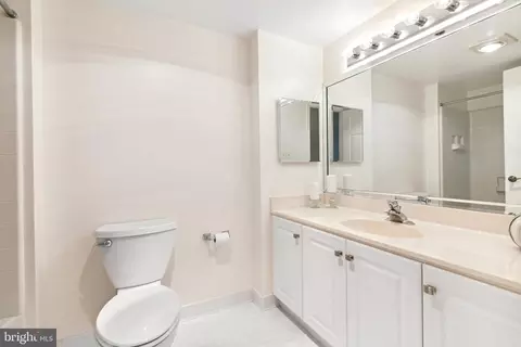 14809 Pennfield Cir #304, Silver Spring, MD 20906 photo 28