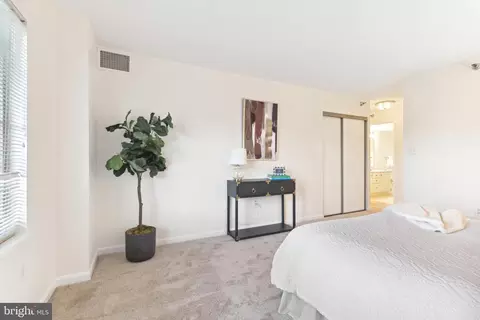 14809 Pennfield Cir #304, Silver Spring, MD 20906 photo 20