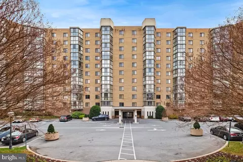 3310 N Leisure World Blvd #1025, Silver Spring, MD 20906
