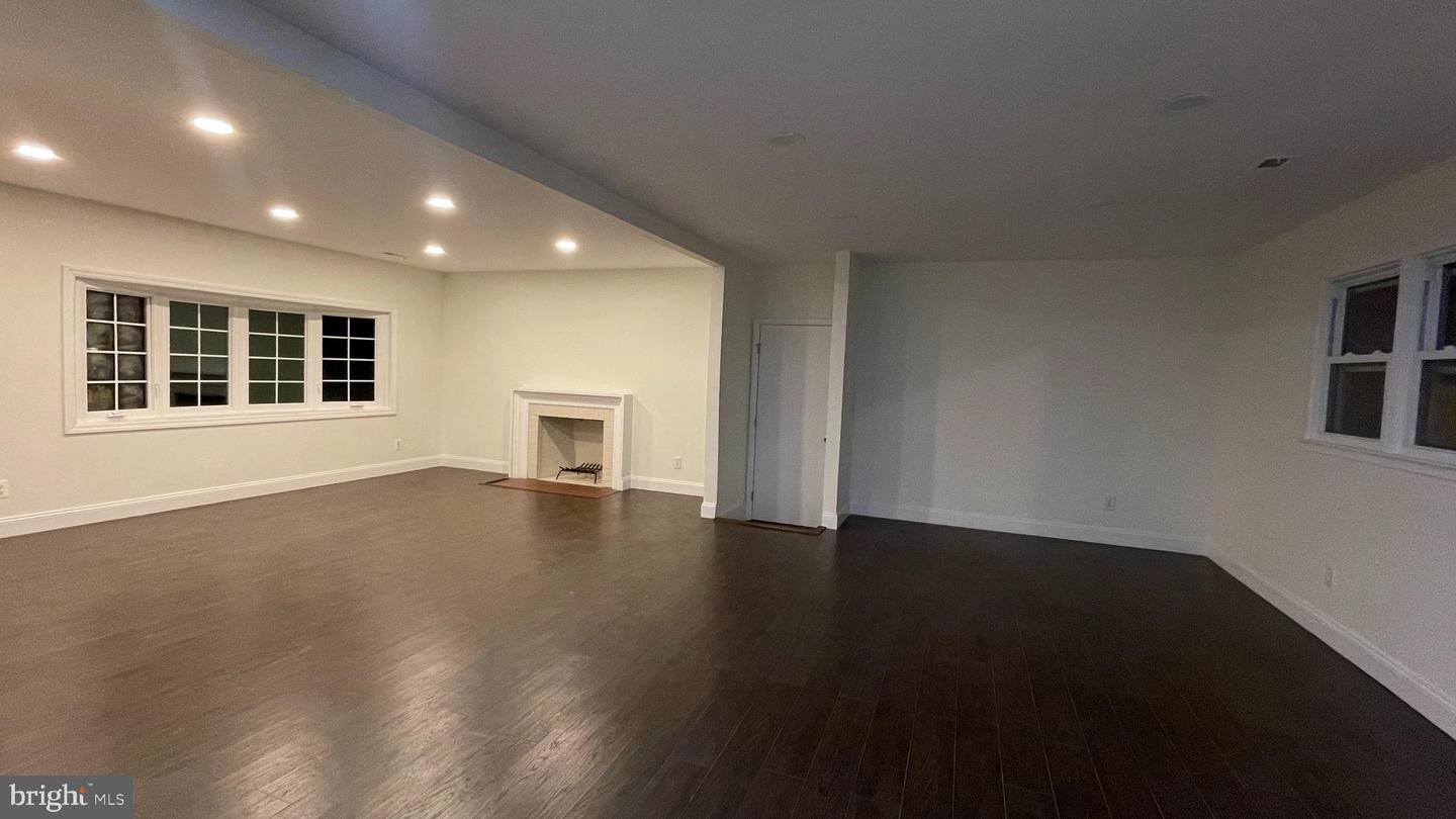 15421 Thompson Rd, Silver Spring, MD 20905 photo 10