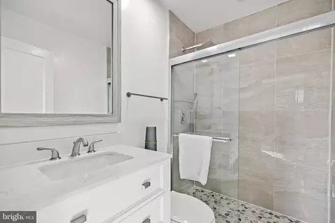 Bath - 10803 Keller St, Silver Spring, MD 20902 photo 5 of 6