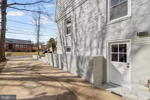 Exterior - 10803 Keller St, Silver Spring, MD 20902 photo 5 of 12