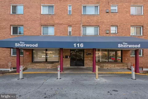 116 Lee Ave #201, Takoma Park, MD 20912