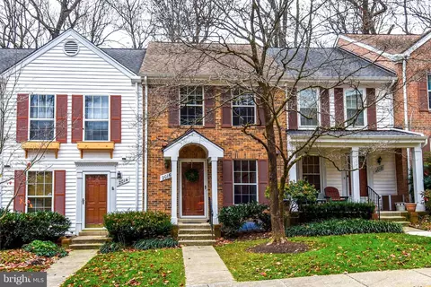 2016 Derby Ridge Ln #4-4, Silver Spring, MD 20910