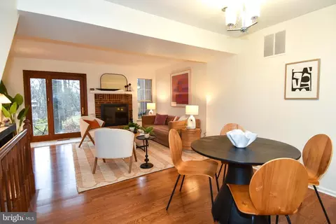 2016 Derby Ridge Ln #4-4, Silver Spring, MD 20910 photo 8