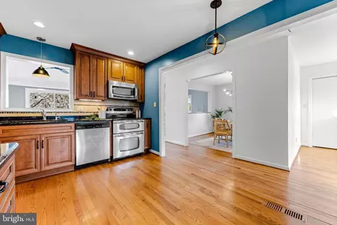 15914 Attleboro Rd, Silver Spring, MD 20905 photo 9
