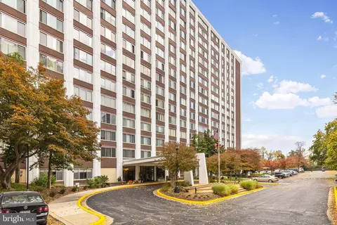 11801 Rockville Pike #911, Rockville, MD 20852