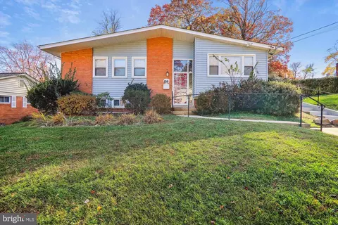 814 Caddington Ave, Silver Spring, MD 20901 photo 2