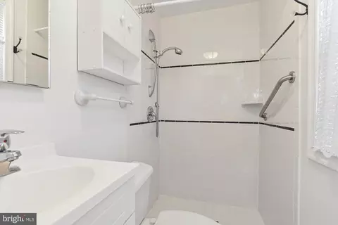 814 Caddington Ave, Silver Spring, MD 20901 photo 19