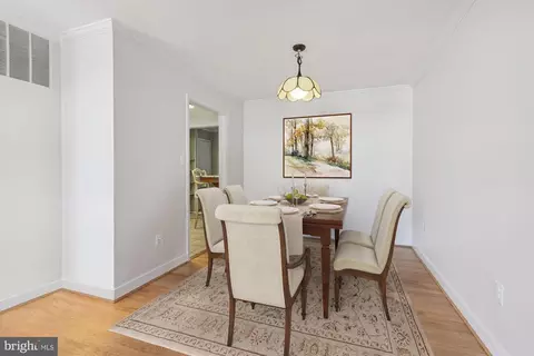 814 Caddington Ave, Silver Spring, MD 20901 photo 4