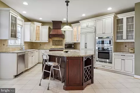 3716 Glen Eagles Dr, Silver Spring, MD 20906 photo 12